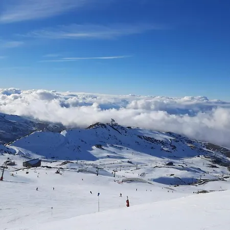 Living Sierra Nevada, Céntrico, Vistas, Zona Baja Montblanc *