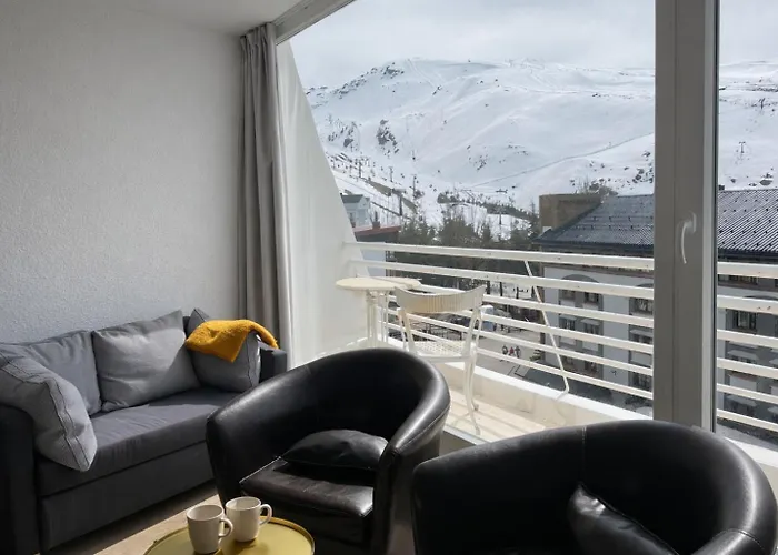 Living Sierra Nevada, Centrico, Vistas, Zona Baja Montblanc Σιέρρα Νεβάδα