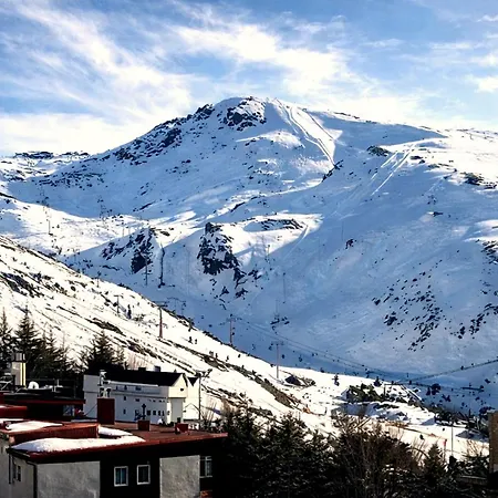 LIVING SIERRA NEVADA, céntrico, vistas, zona baja Montblanc Apartamento